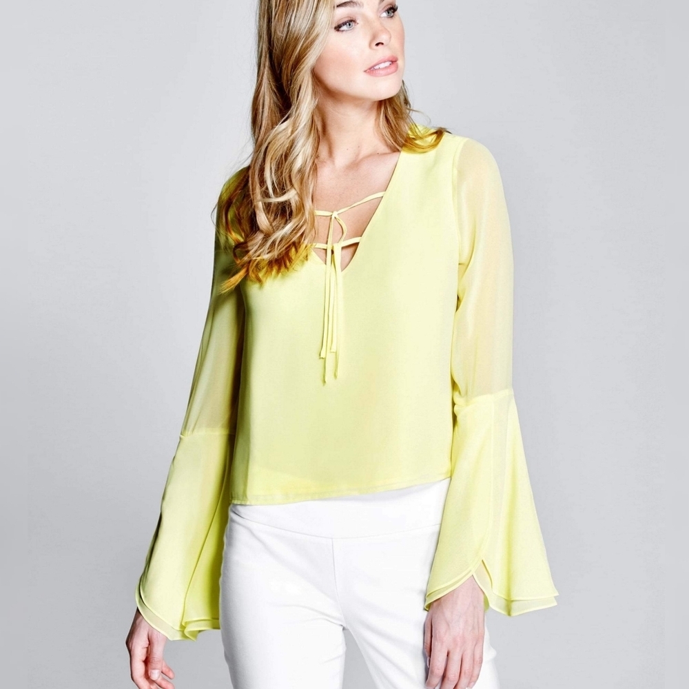 New GUESS BY MARCIANO Guiliana Top SZ XS